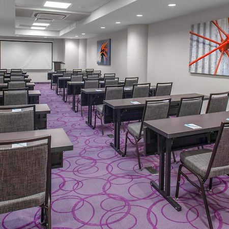 Fairfield Inn & Suites By Marriott Dallas Downtown Bagian luar foto