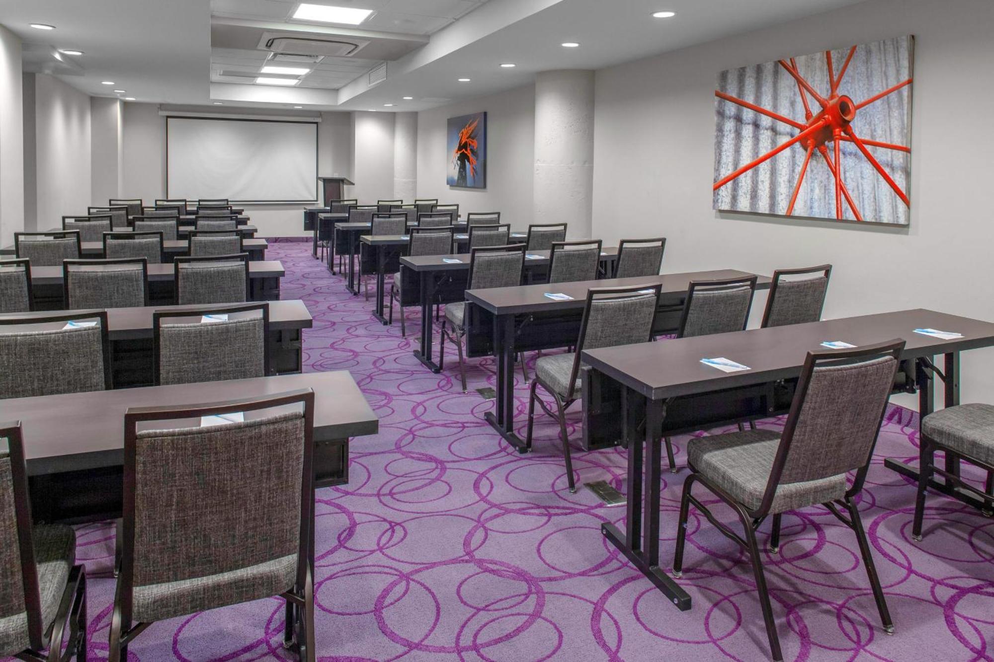 Fairfield Inn & Suites By Marriott Dallas Downtown Bagian luar foto