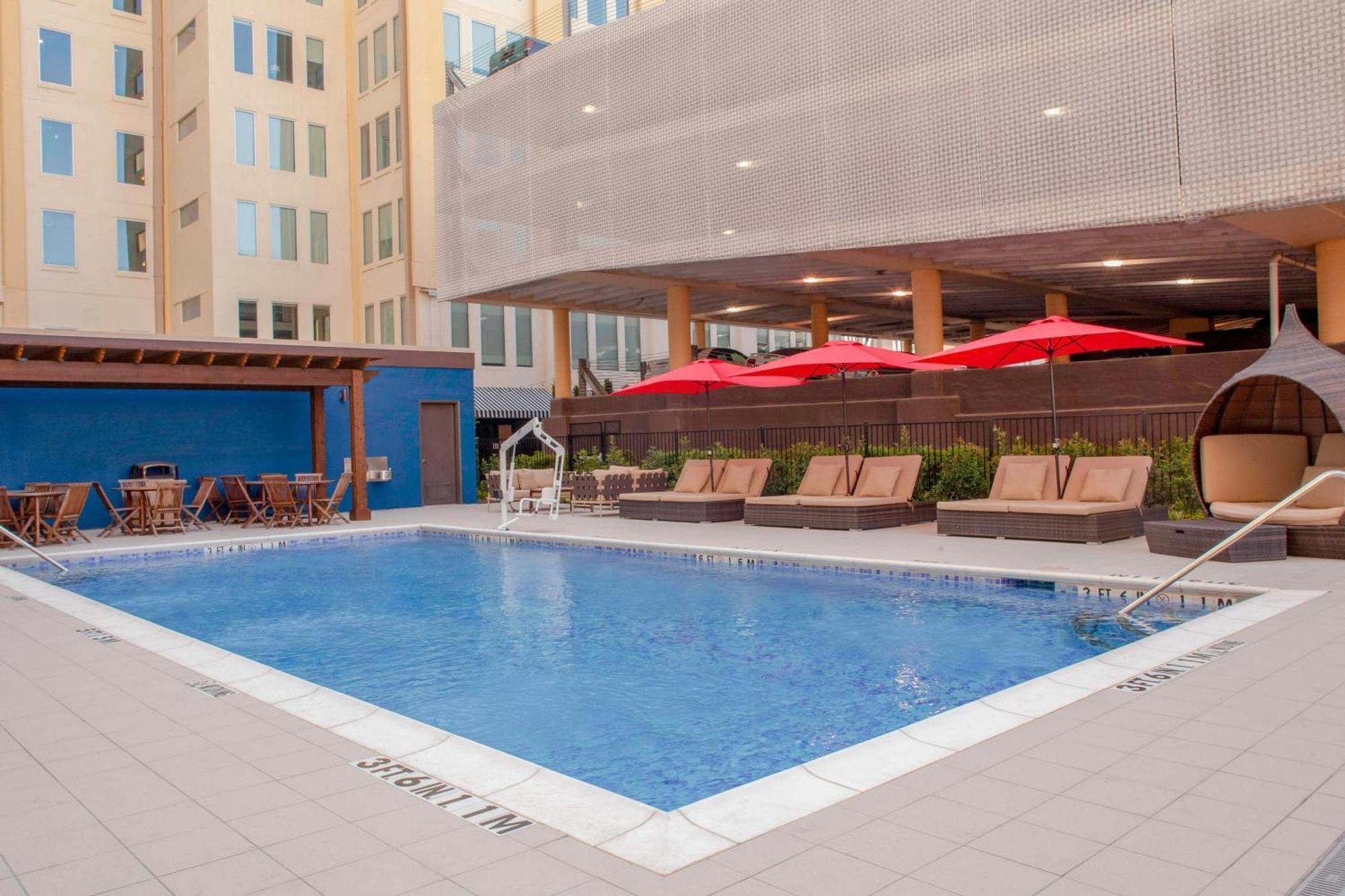 Fairfield Inn & Suites By Marriott Dallas Downtown Bagian luar foto