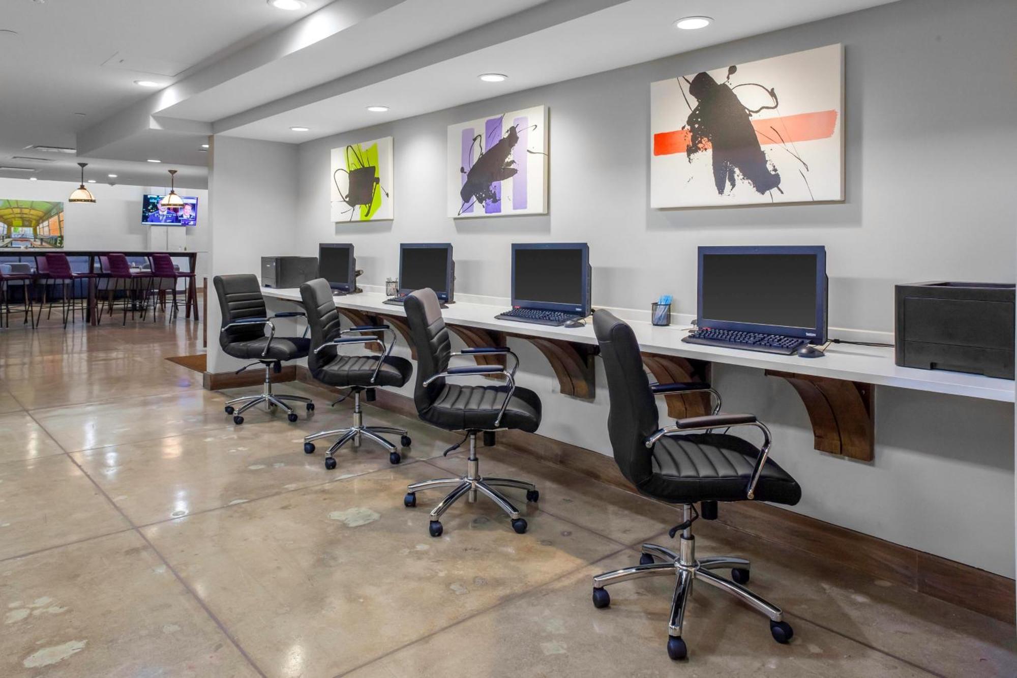 Fairfield Inn & Suites By Marriott Dallas Downtown Bagian luar foto